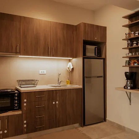 Dantis Place Alpha1 דירה נאפפליו