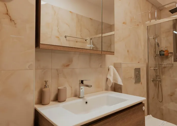 Dantis Place Alpha1 Apartamento